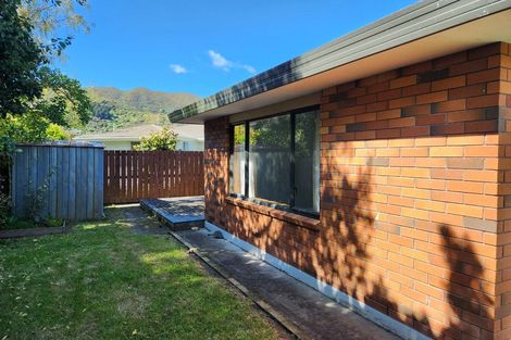 Photo of property in 115 Waiwhetu Road, Waterloo, Lower Hutt, 5011