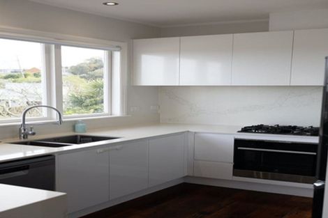 Photo of property in 1/27 Huka Road, Birkenhead, Auckland, 0626