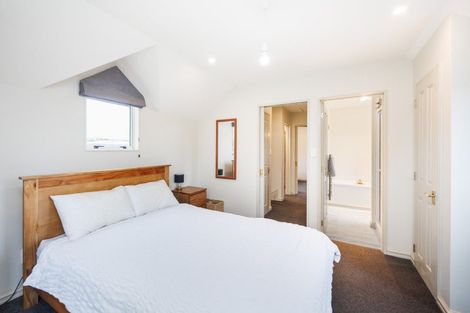 Photo of property in 46c Pahiatua Street, Hokowhitu, Palmerston North, 4410