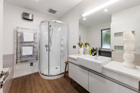 Photo of property in 16 Warhorse Gate, Halswell, Christchurch, 8025