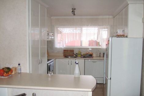 Photo of property in 2 Bellfield Road, Opaheke, Papakura, 2113