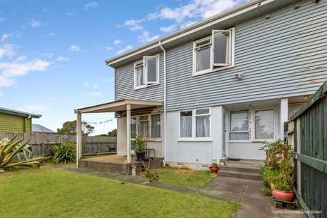 Photo of property in 14 Matipo Street, Castlecliff, Whanganui, 4501