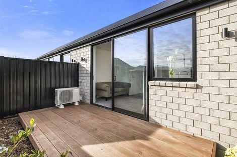 Photo of property in 1b Dey Street, Mosgiel, 9024