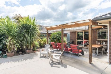 Photo of property in 3 Nottingham Drive, Hamilton East, Hamilton, 3216