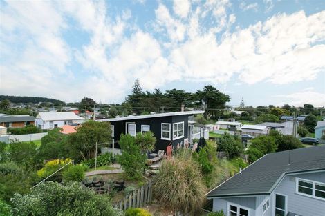 Photo of property in 72 Park Avenue, Waitarere Beach, Levin, 5510
