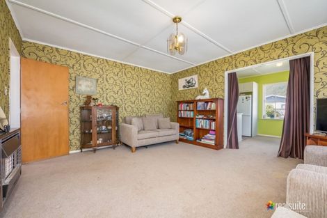 Photo of property in 280 Wellington Road, Wainuiomata, Lower Hutt, 5014