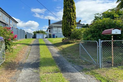 Photo of property in 29 Toru Street, Te Atatu Peninsula, Auckland, 0610