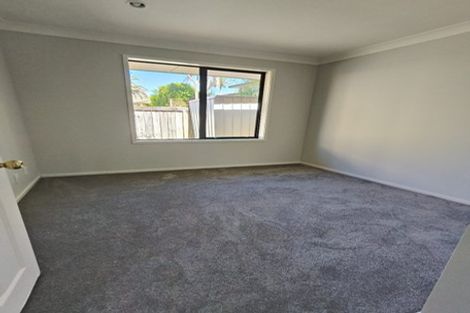 Photo of property in 10 Summerland Drive, Henderson, Auckland, 0612