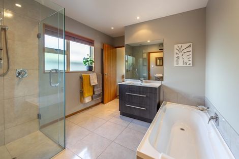 Photo of property in 18a Herbs Place, Cashmere, Christchurch, 8022