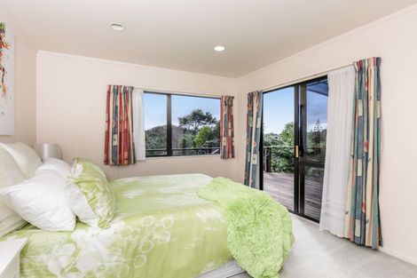 Photo of property in 17 Avonleigh Road, Green Bay, Auckland, 0604