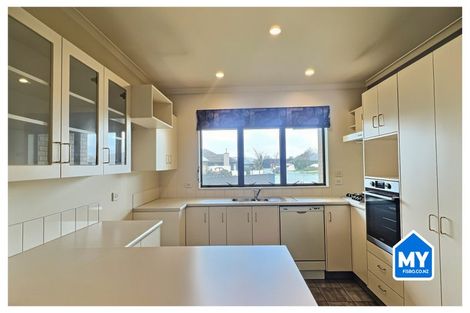 Photo of property in 215 Frimley Oaks, Frimley, Hastings, 4120