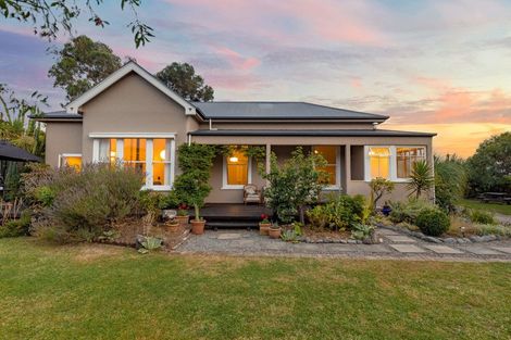 Photo of property in 155 Shaw Avenue, New Brighton, Christchurch, 8083