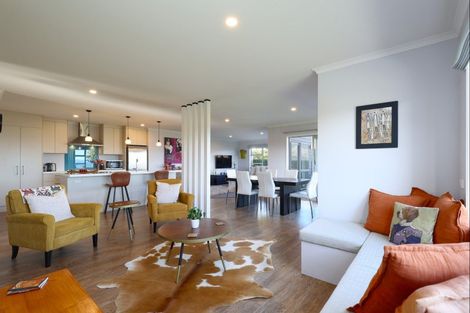 Photo of property in 2 Crown Terrace, Britannia Heights, Nelson, 7010