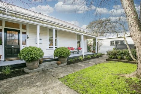 Photo of property in 1 Tyne Street, Carterton, 5713