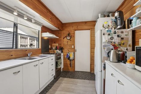 Photo of property in 42 Withers Road, Glen Eden, Auckland, 0602