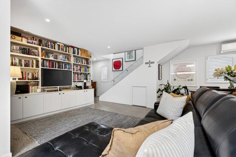 Photo of property in 123 Waghorne Street, Ahuriri, Napier, 4110