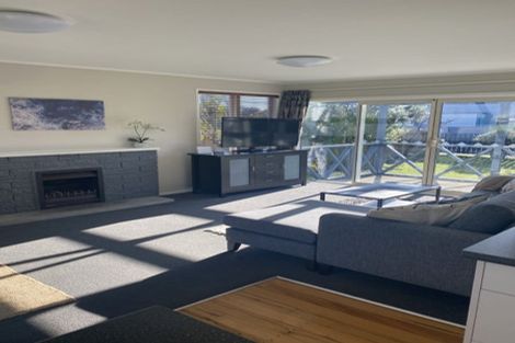 Photo of property in 53 William Street, Waikanae Beach, Waikanae, 5036