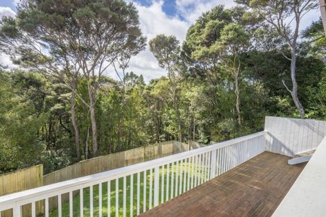 Photo of property in 7 Mosman Place, Chatswood, Auckland, 0626
