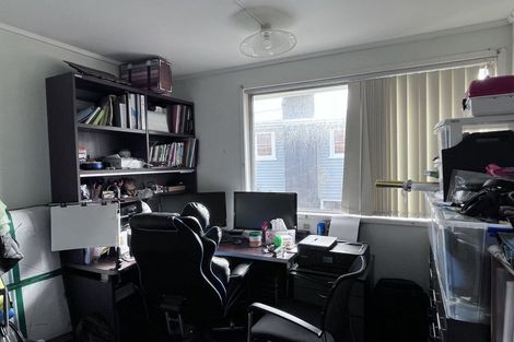 Photo of property in 9 William Souter Street, Forrest Hill, Auckland, 0620