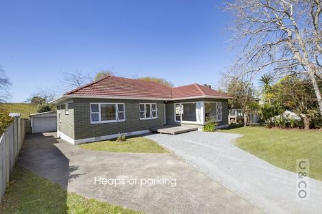 Photo of property in 30 Riverhead Road, Kumeu, 0810