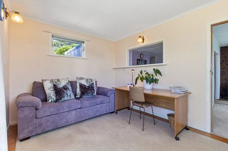 Photo of property in 44 Kings Drive, Levin, 5510