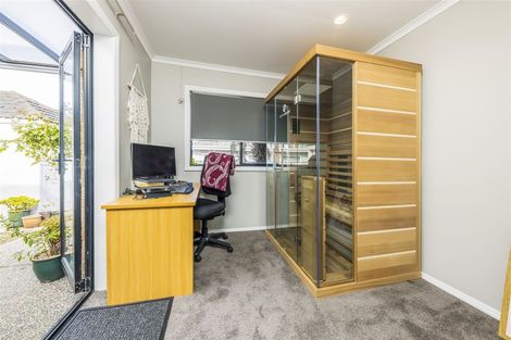 Photo of property in 15 Glen Avenue, Papatoetoe, Auckland, 2025