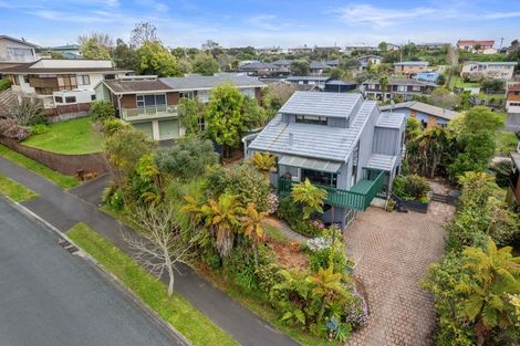 Photo of property in 122 Aberdeen Drive, Dinsdale, Hamilton, 3204