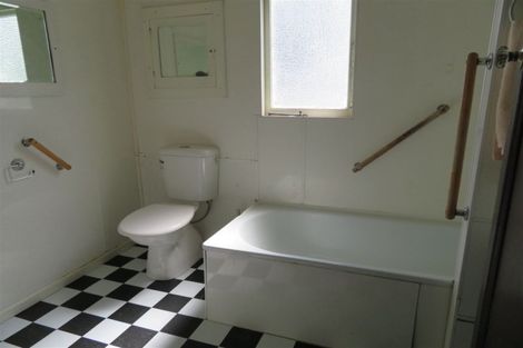 Photo of property in 132 Karaka Road, Thames, 3500