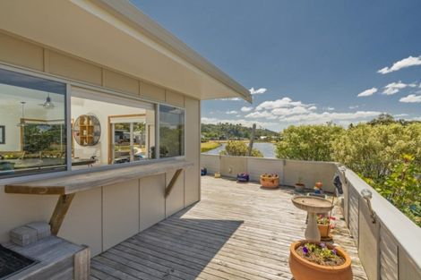 Photo of property in 36 Motukorure Parade, Cooks Beach, Whitianga, 3591