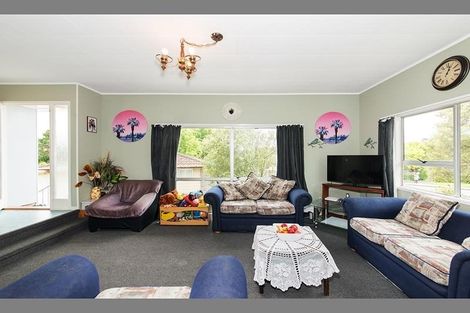 Photo of property in 145 Universal Drive, Henderson, Auckland, 0610