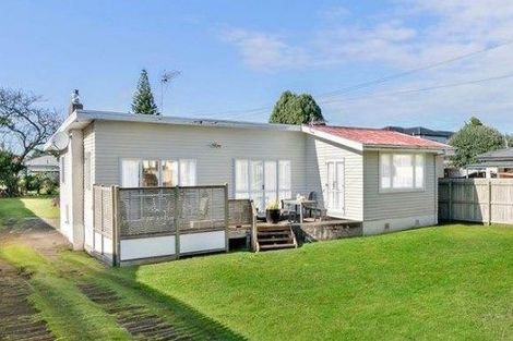 Photo of property in 3 Oxford Road, Manurewa, Auckland, 2102