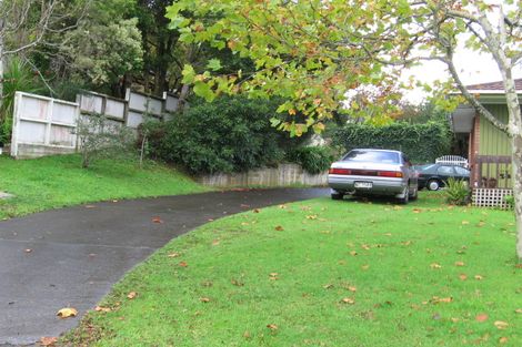 Photo of property in 2/3 Diosma Place, Botany Downs, Auckland, 2010