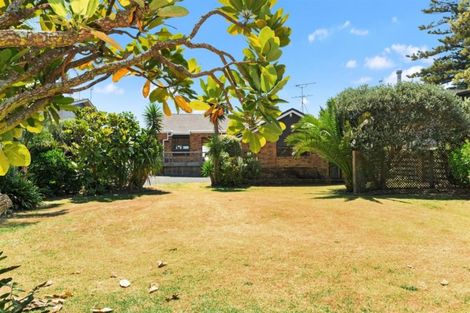 Photo of property in 9 Kohu Street, Orewa, 0931