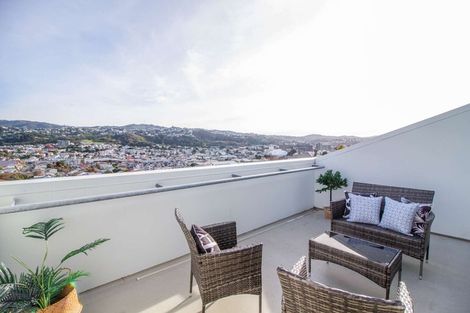 Photo of property in Coromandel Heights, 3/111 Coromandel Street, Newtown, Wellington, 6021