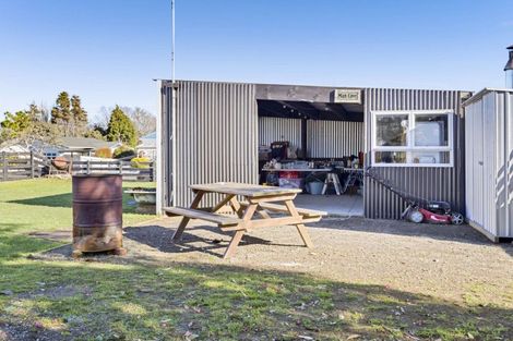 Photo of property in 64 Stanners Street, Eltham, 4322