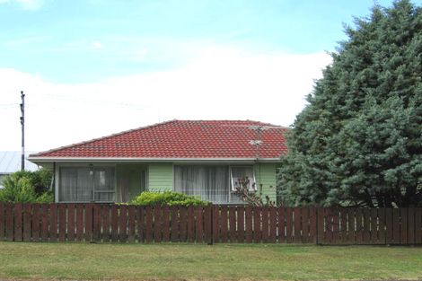 Photo of property in 30 Harmel Road, Glendene, Auckland, 0602