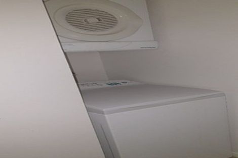 Photo of property in 3 Keystone Avenue, Mount Roskill, Auckland, 1041