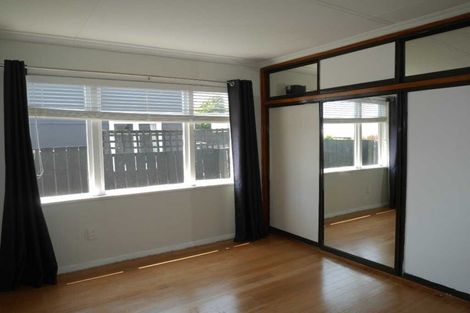 Photo of property in 1 Toru Road, Paraparaumu Beach, Paraparaumu, 5032