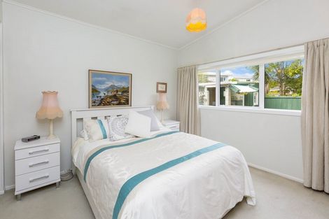 Photo of property in 11 Kiwi Street, Heretaunga, Upper Hutt, 5018