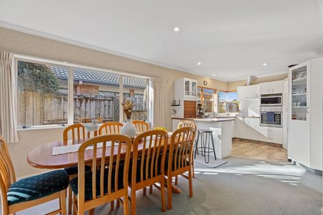 Photo of property in 24 Kahira Crescent, Papamoa Beach, Papamoa, 3118