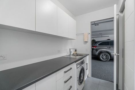 Photo of property in 10 Caithness Court, Jacks Point, Queenstown, 9371