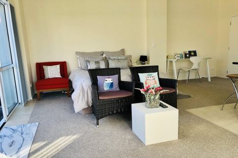 Photo of property in 29 Loloma Drive, Half Moon Bay, Auckland, 2012