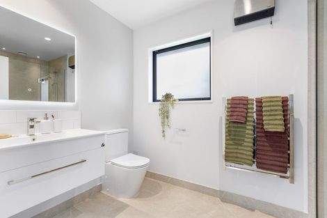 Photo of property in 10 Kendal Avenue, Burnside, Christchurch, 8053