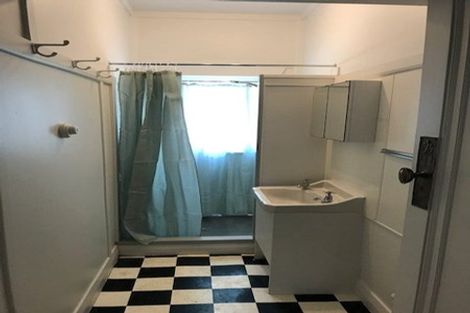 Photo of property in 7a Hawker Street, Mount Victoria, Wellington, 6011