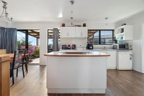 Photo of property in 17 Owhatiura Drive, Lynmore, Rotorua, 3010