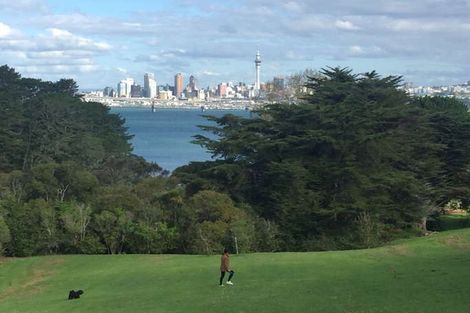 Photo of property in 58 Colonial Road, Birkenhead, Auckland, 0626