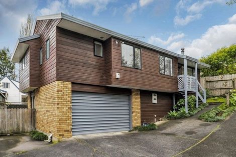 Photo of property in 2/57 Howe Street, Howick, Auckland, 2014