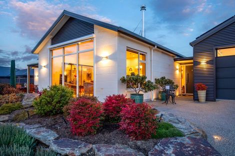 Photo of property in 52 Larch Crescent, Alexandra, 9320