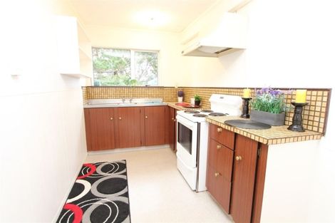 Photo of property in 18 Hollydale Grove, Churton Park, Wellington, 6037