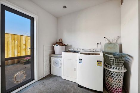 Photo of property in 14a Arawa Street, Welbourn, New Plymouth, 4312